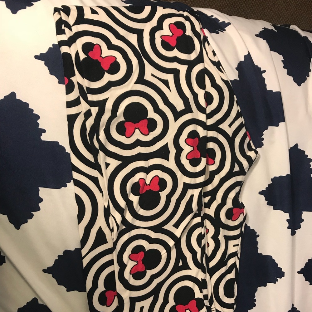 LULAROE Minnie Mouse